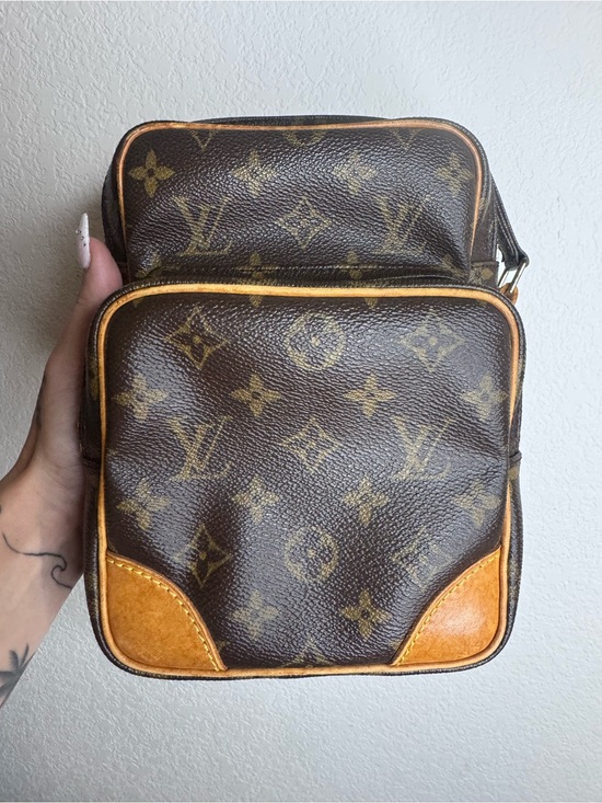 Louis Vuitton Other - Louis Vuitton Monogram Amazon Crossbody vintage LV messenger bag made in France
